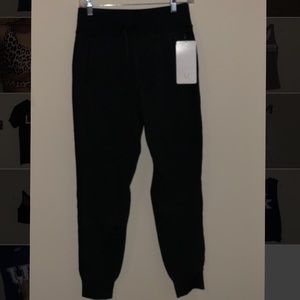Lululemon Joggers: NEW